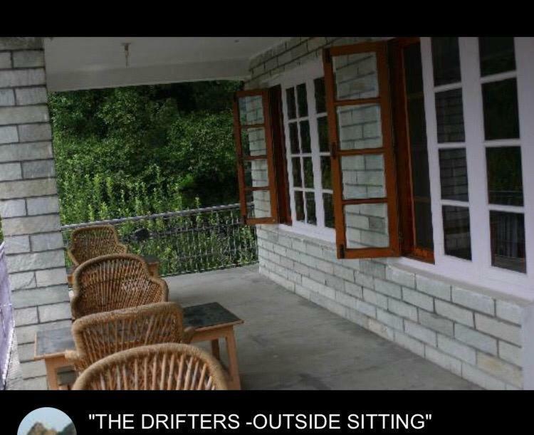 Drifter'S Inn & Cafe มะนาลี ภายนอก รูปภาพ
